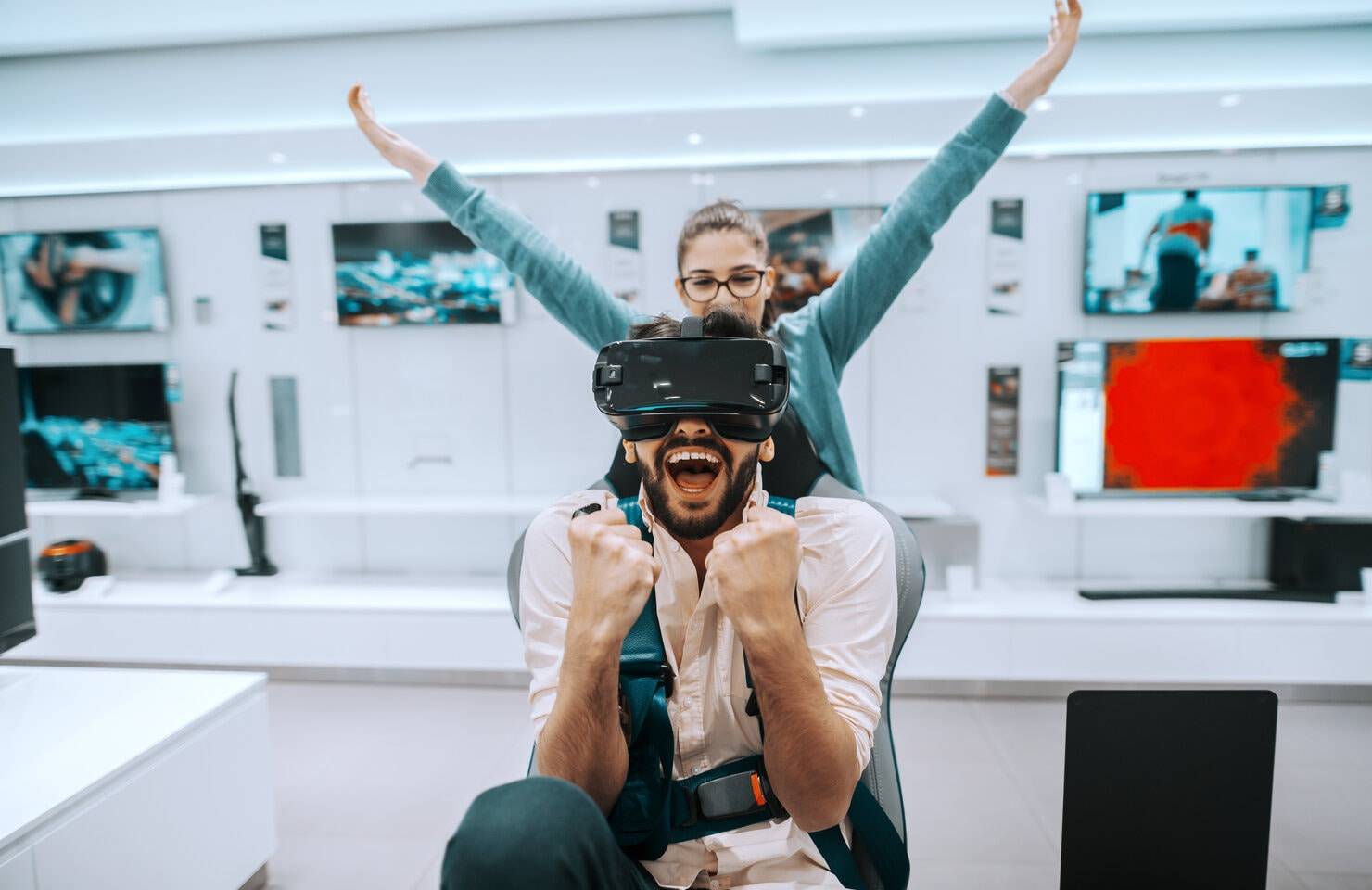 A couples virtual reality experience