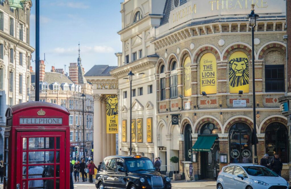 Cadeau-ideeën voor afstuderen met kaartjes voor The Lion King theatershow op London West End