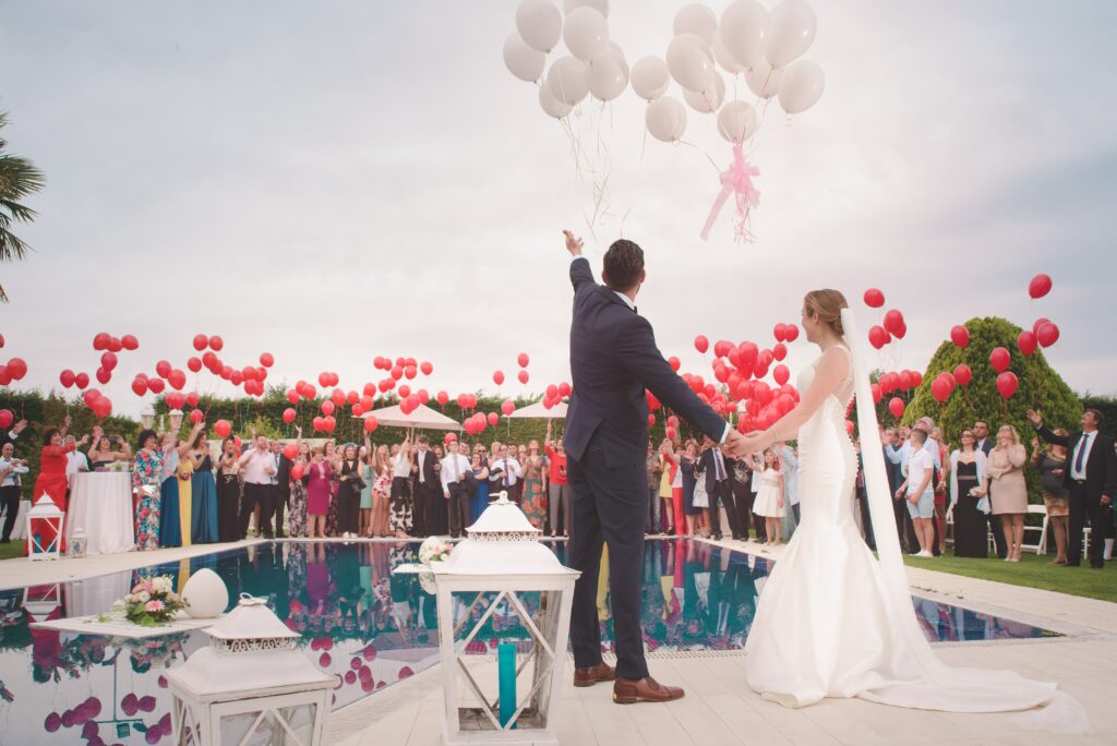 Small Wedding Gift Ideas That Are Super Affordable Flightgift