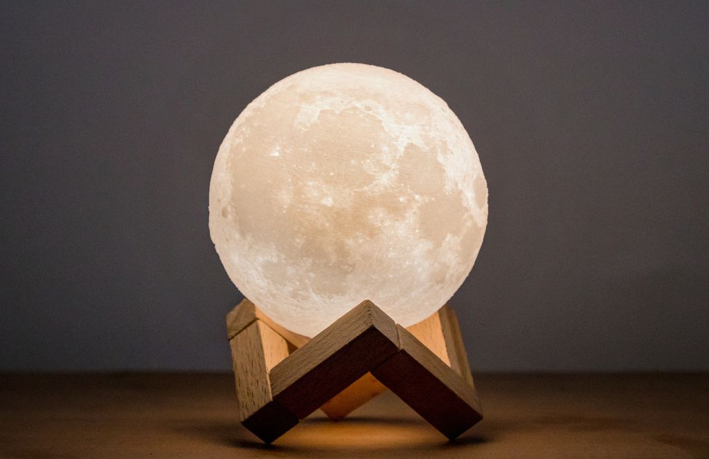 personalised moon lamp given as one of the 9 best personalised birthday gifts for her