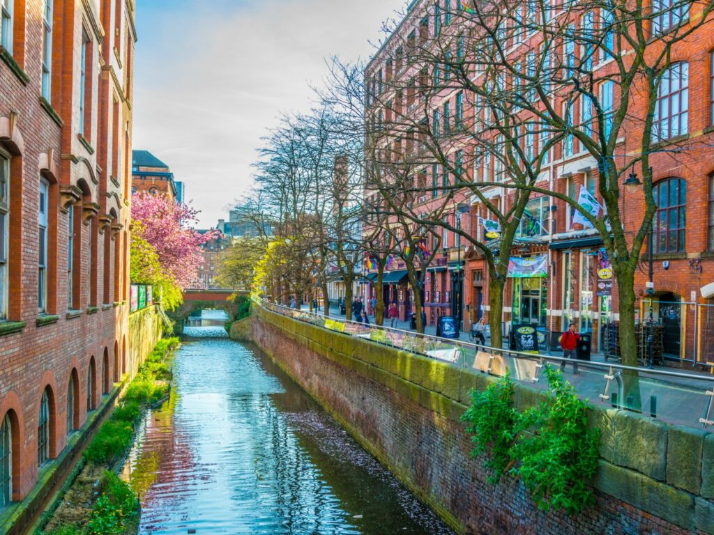 exploring the canals in manchester is one of the best Manchester experiences