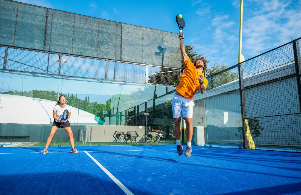 a man redeems their leisure voucher on a padel gift experience