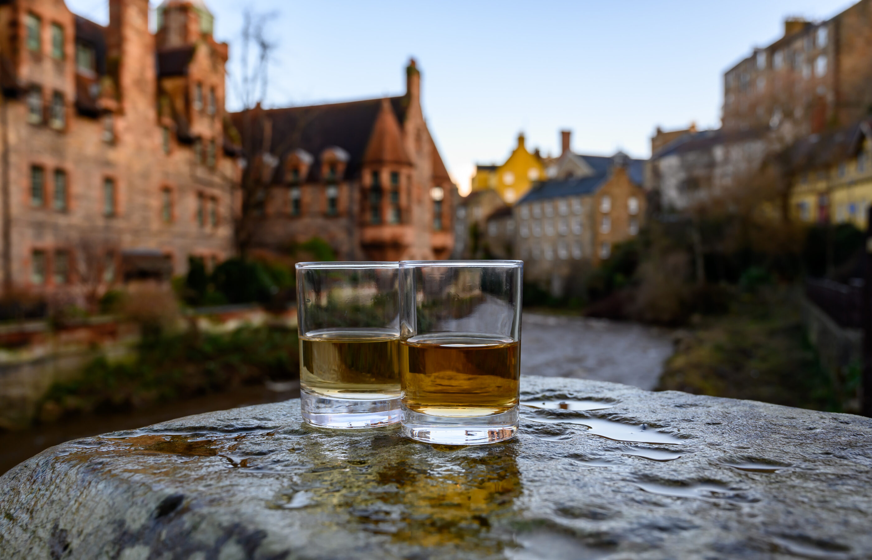 an edinburgh whisky tasting experience in scotland
