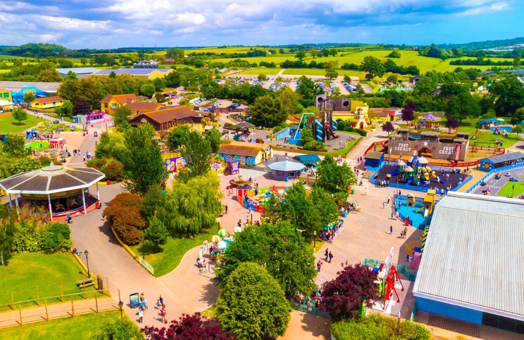 one of the best theme parks in the uk is Crealy Theme Park & Resort