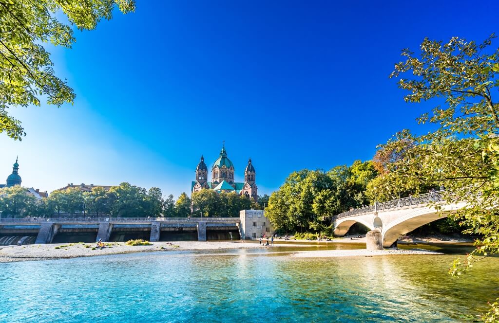 Die Isarauen in München